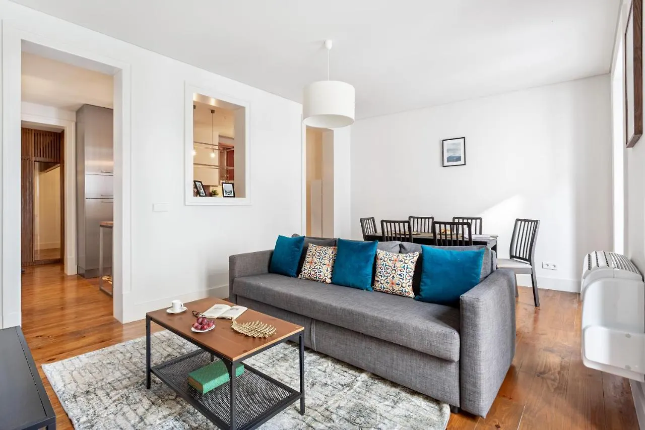 Altido Elegant Bica Apartment In Historical Centre Lisbona